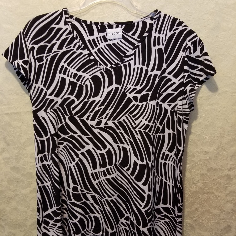 Chico's  tee